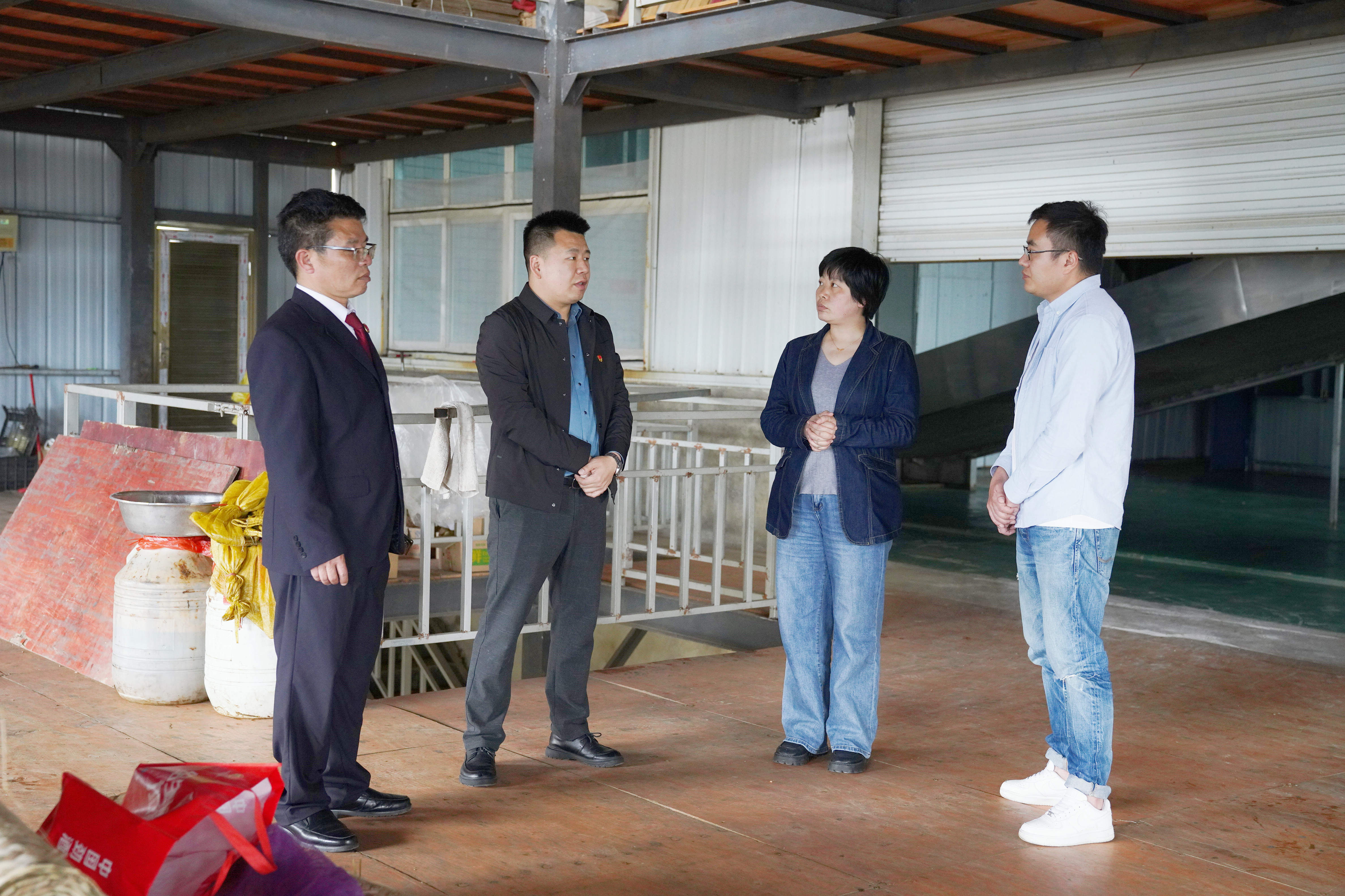 走访企业