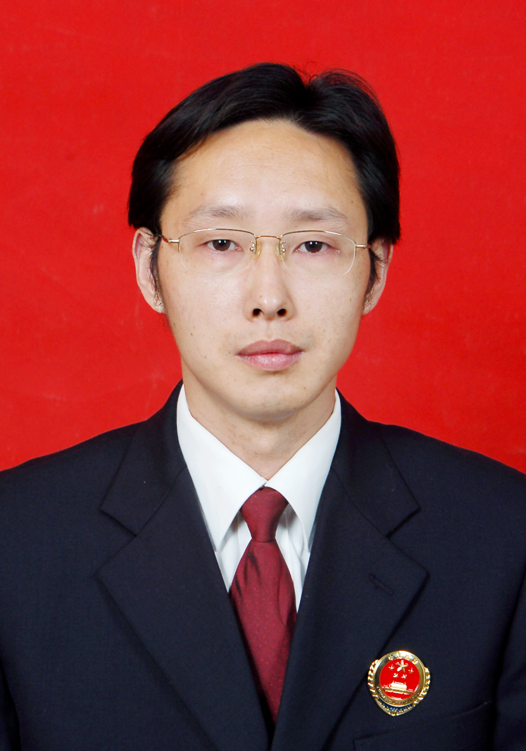 鲁拢云